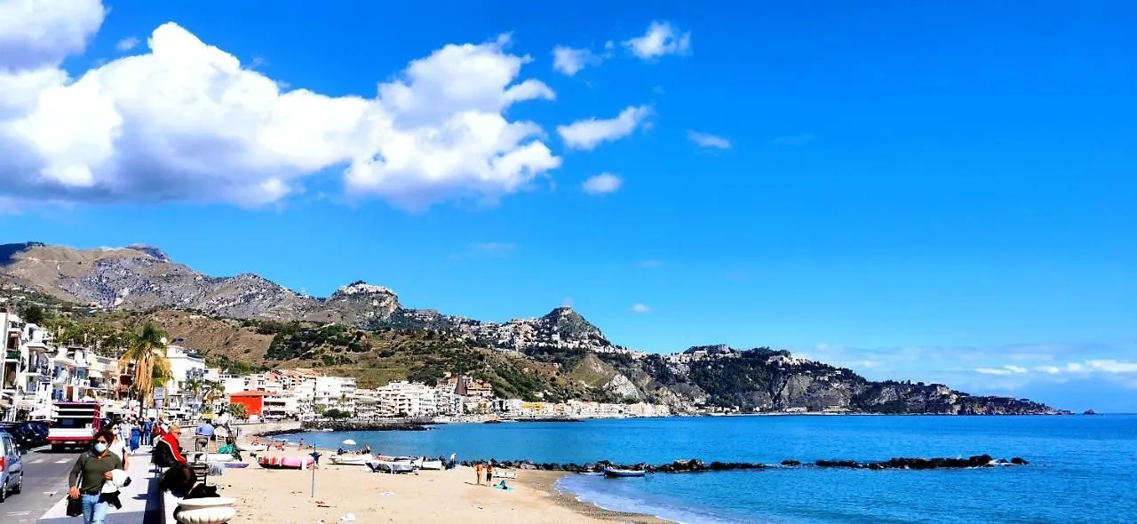Stella Di Mare Apartment Giardini Naxos